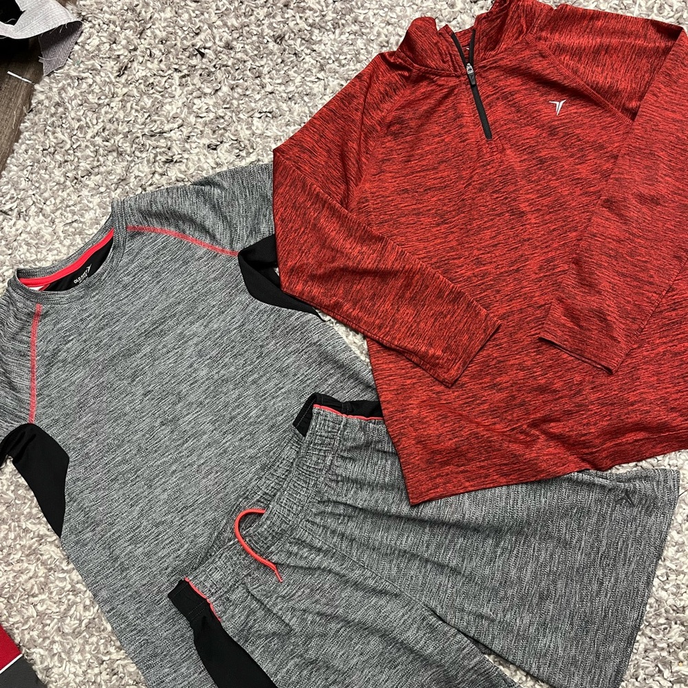 Old Navy Boys Athletic Set Size 10/12 Shirt Shorts Pullover Activewear Outfit